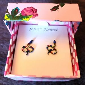 🐍 Betsey Johnson Snake Earrings 🐍